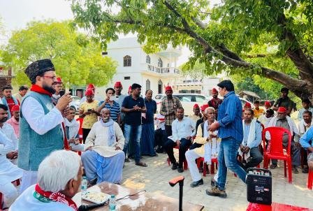 बाबू सिंह कुशवाहा ने उड़ली गांव में की नुक्कड़ सभा,कार्यकर्ताओ में भरा जोश 