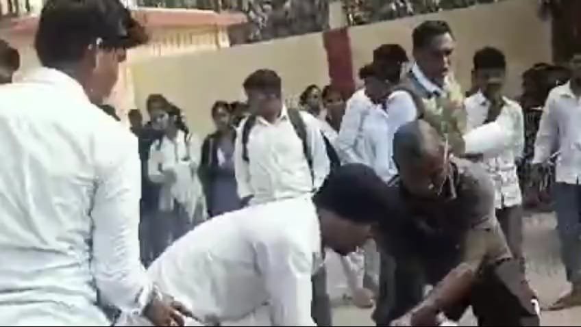 JAUNPUR CRIME श्री गणेश राय इंटर कॉलेज के छात्र आदर्श की हालत गंभीर
