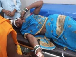 चकग्यास मनेछा में बाइक की टक्कर से महिला घायल,अस्पताल में भर्ती