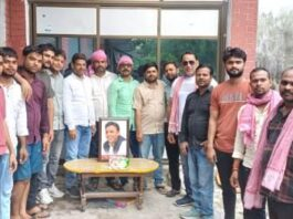 जोश उत्साह के साथ मनाया अखिलेश यादव का जन्मदिन 