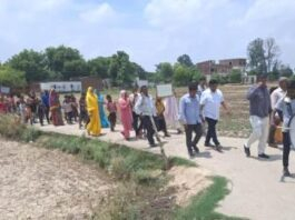 JAUNPUR NEWS:स्कूल की शुरुआत बैंड बाजे के साथ