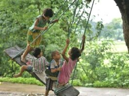 jaunpur newws :मेंहदी,झूले और कजरी अब यादों की बात