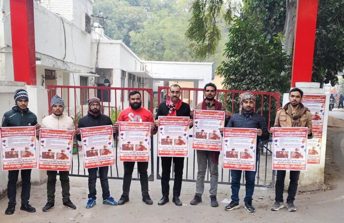 JAUNPUR NEWS,चाइनीज मांझे के खिलाफ बगावत,शहर पोस्टरों से पाटा