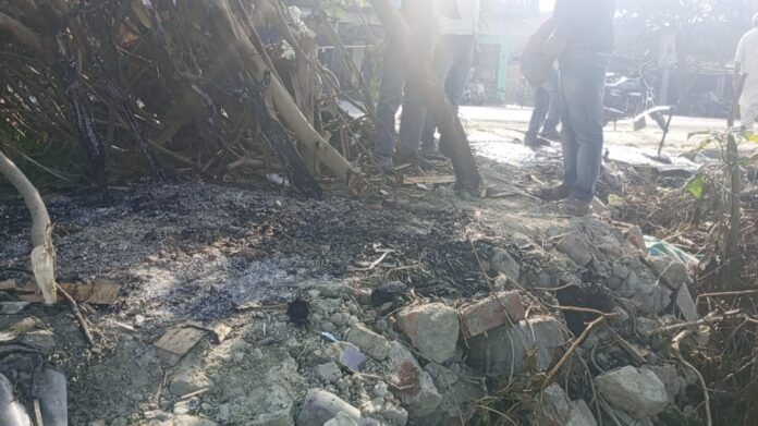 अराजत तत्वों ने होलिका में लगाई आग,पुलिस से शिकायत