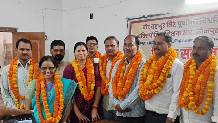 आर.एस.के.डी. पी.जी. कॉलेज जौनपुर में मतदान प्रक्रिया पारदर्शी ढंग से संपन्न