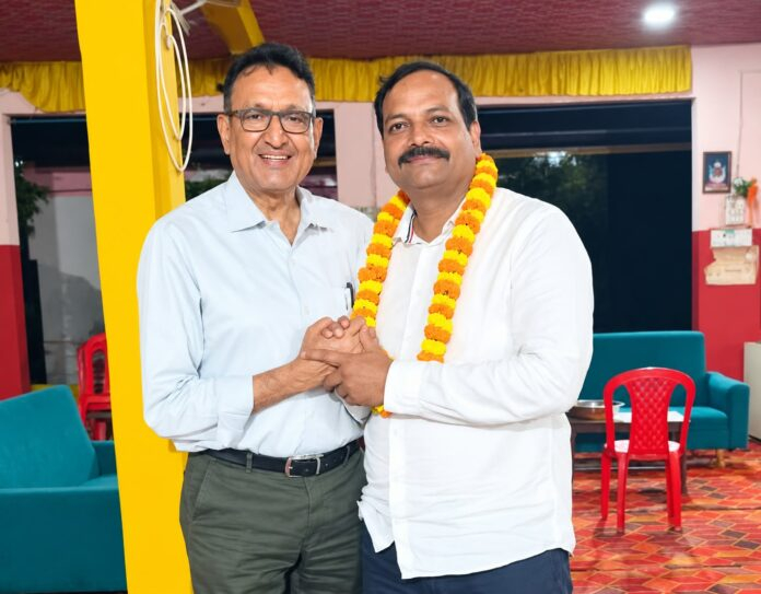 सर्वसम्मति से डॉ.अशोक कुमार पाण्डेय को मिली नीमा शाहगंज की कमान