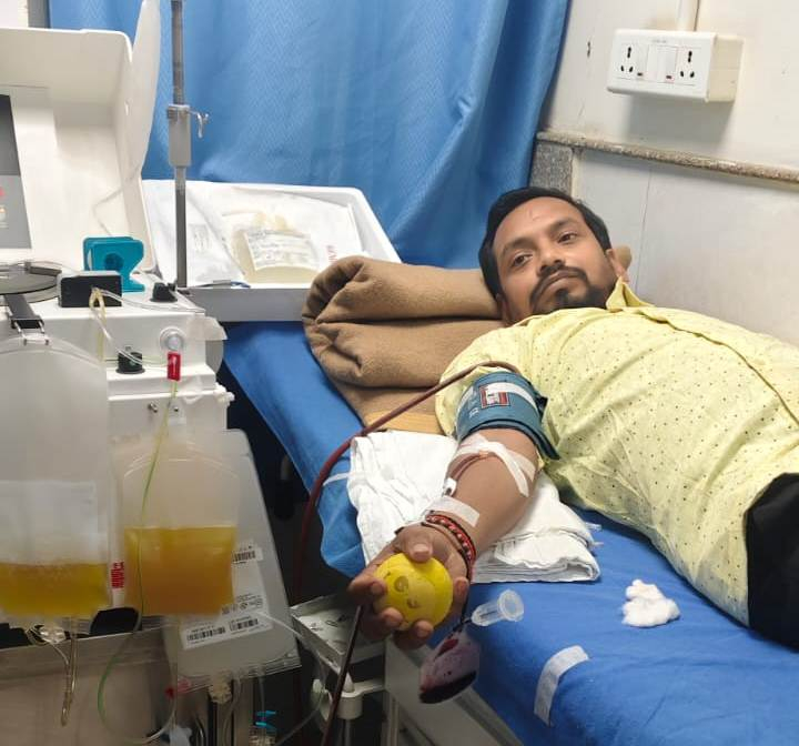 ब्लड कैंसर पीड़िता मासूम की जिंदगी बचाने आगे आईं बिट्टू किन्नर 1 ब्लड कैंसर पीड़िता मासूम की जिंदगी बचाने आगे आईं बिट्टू किन्नर