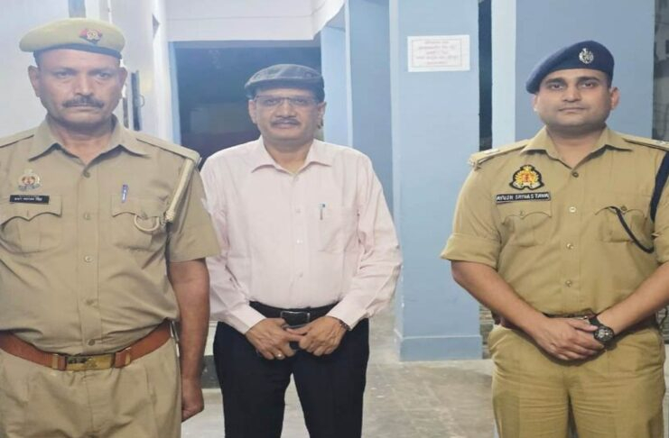 RO ARO समीक्षा अधिकारी की परीक्षा 27 जुलाई को,एडीएम ने देखा पेपर गार्ड  