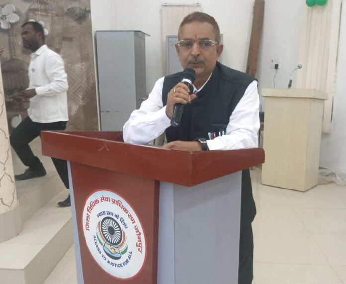 जिला विधिक सेवा प्राधिकरण जौनपुर के तत्वा वधान में सेमिनार संपन्न