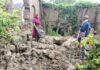 बारिश से कच्चा मकान धराशाई, गृहस्थी का सामान क्षतिग्रस्त, हजारों का नुकसान