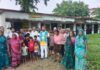 शिक्षक दिवस पर बंद विद्यालयों के सामने गूंजा विरोध का स्वर,सपा सरकार बनी तो खुलेंगे बंद विद्यालय
